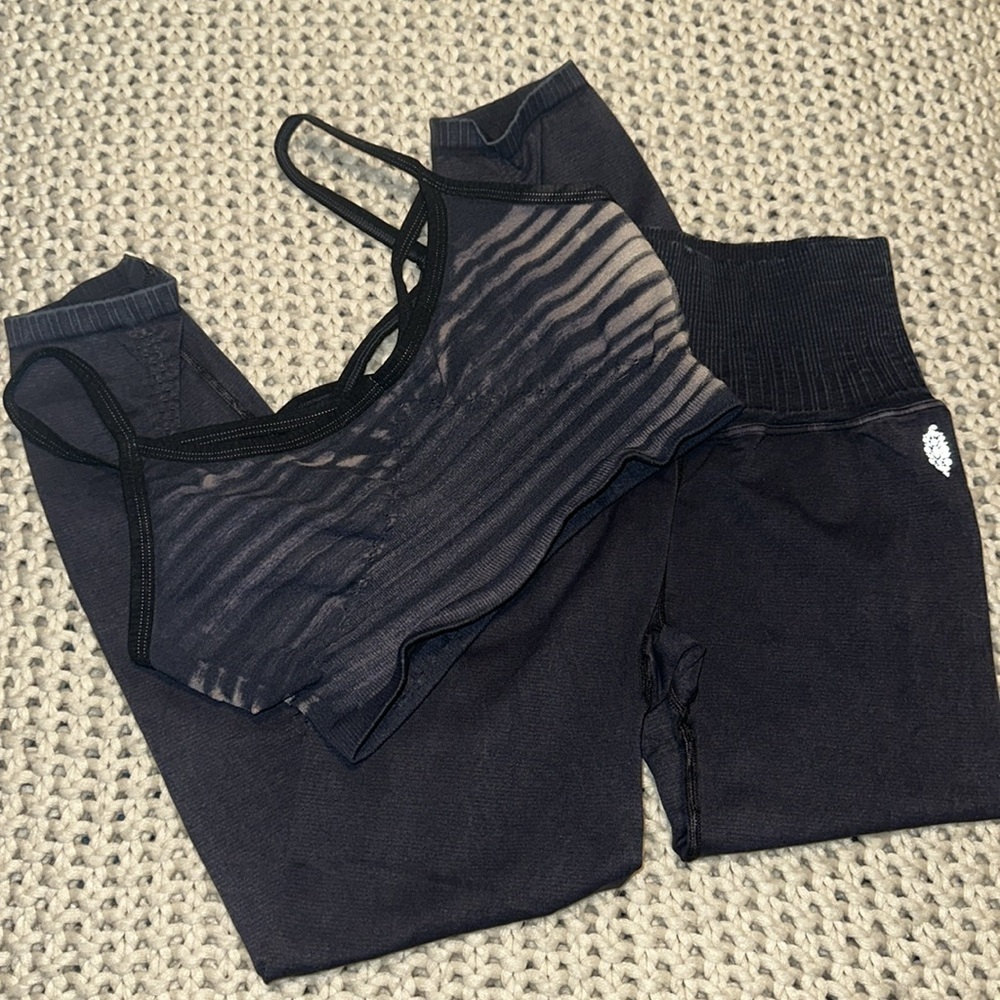 NWOT Free People Movement good karma legging and bra top bundle M/L
